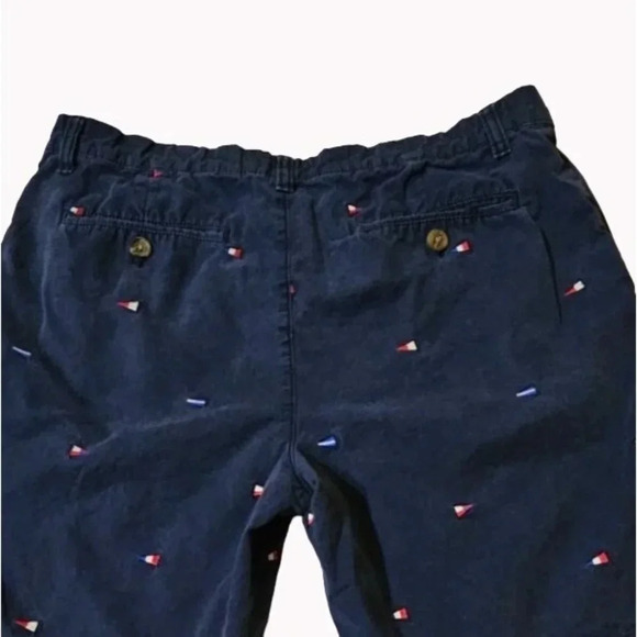 Tommy Hilfiger Men's Chino Shorts Navy w/ Racing Flags Size 34 W x 9" Inseam - Picture 2 of 5